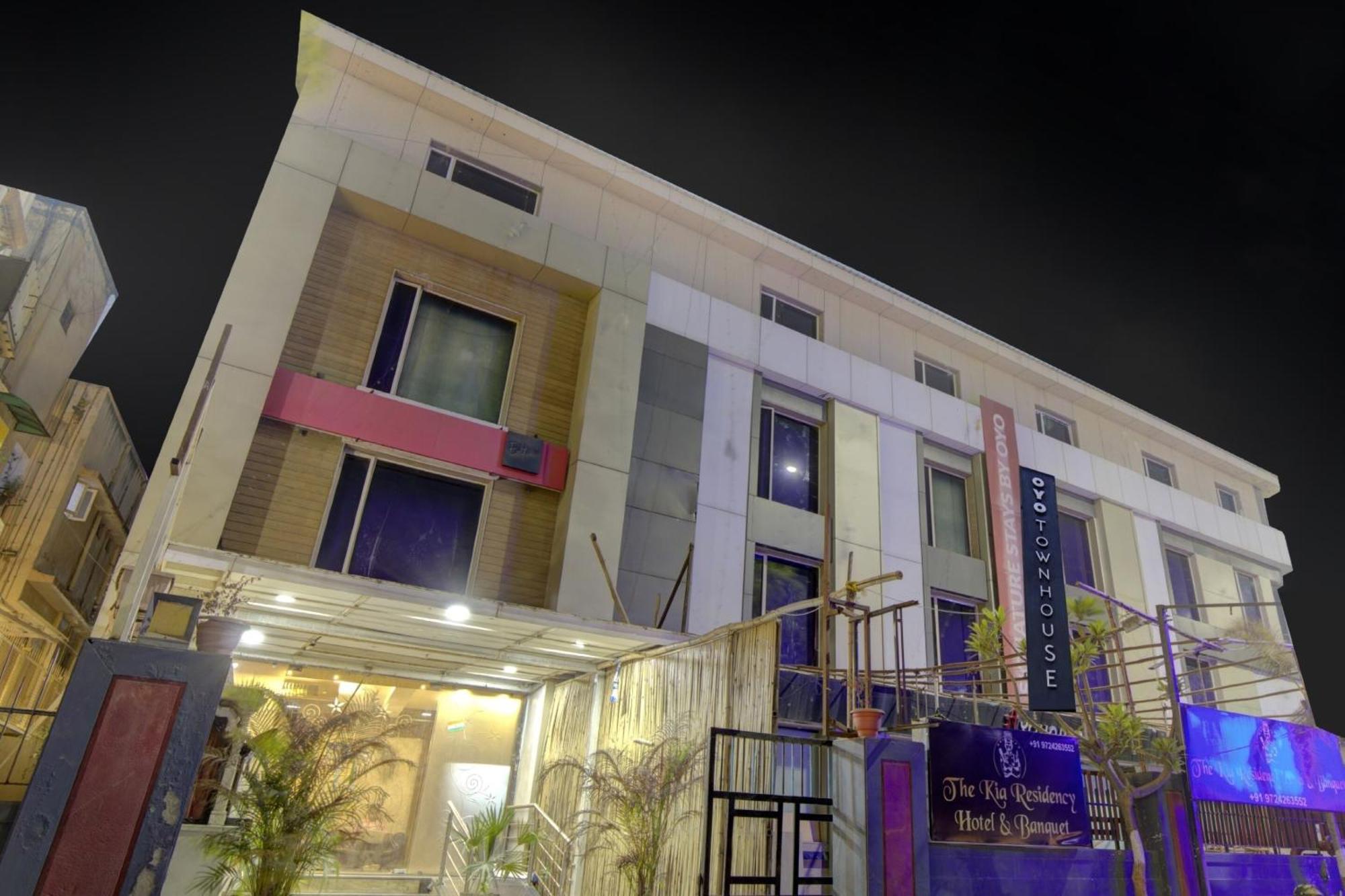 Hotel O The Kia Residency Hotel And Banquet Amhedabad Dış mekan fotoğraf